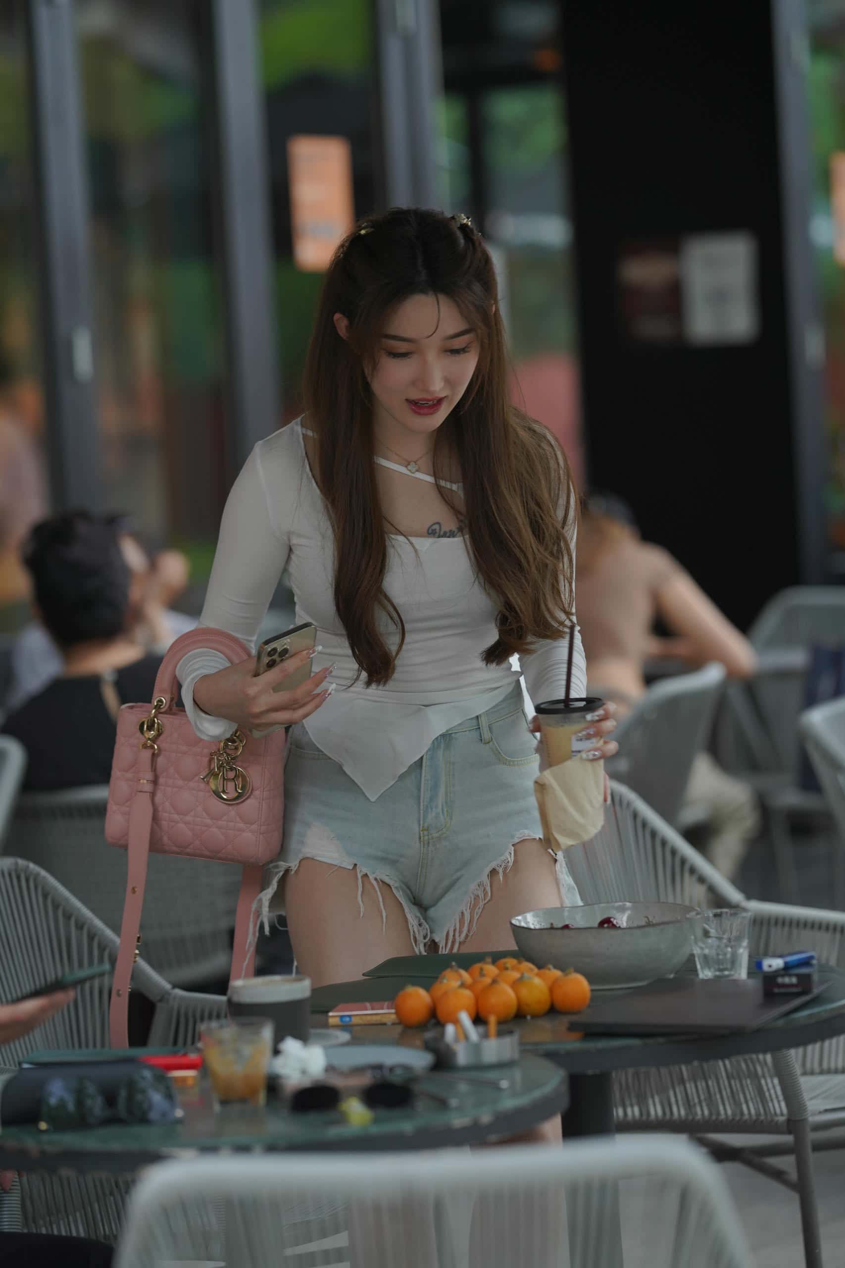 图片[5]-破洞牛仔短裤女孩【217P】J2994-影集库