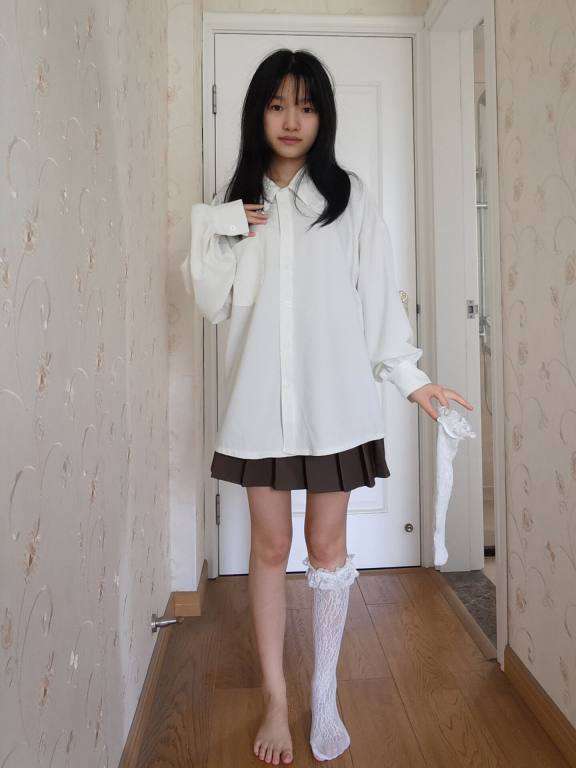百褶裙可爱又大方的小姑娘【122P】20002-影集库