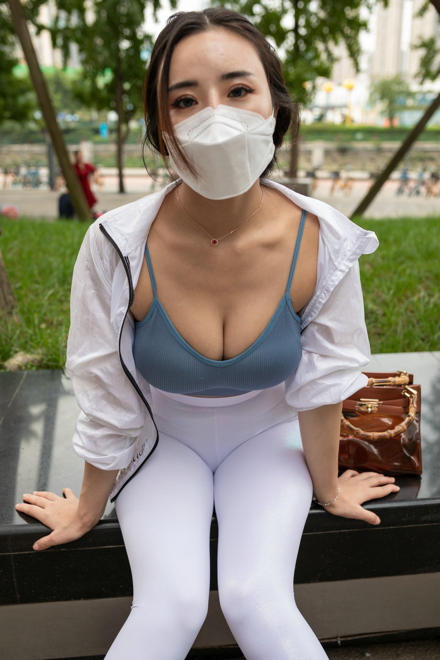 图片[1]-白色瑜伽裤女孩很漂亮 J1518 856P4V-30.0GB-影集库