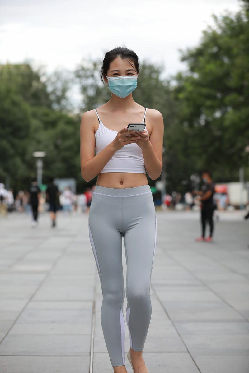 图片[4]-灰色瑜伽裤姑娘笑容超甜 J5074 180P2V-2.15GB-影集库