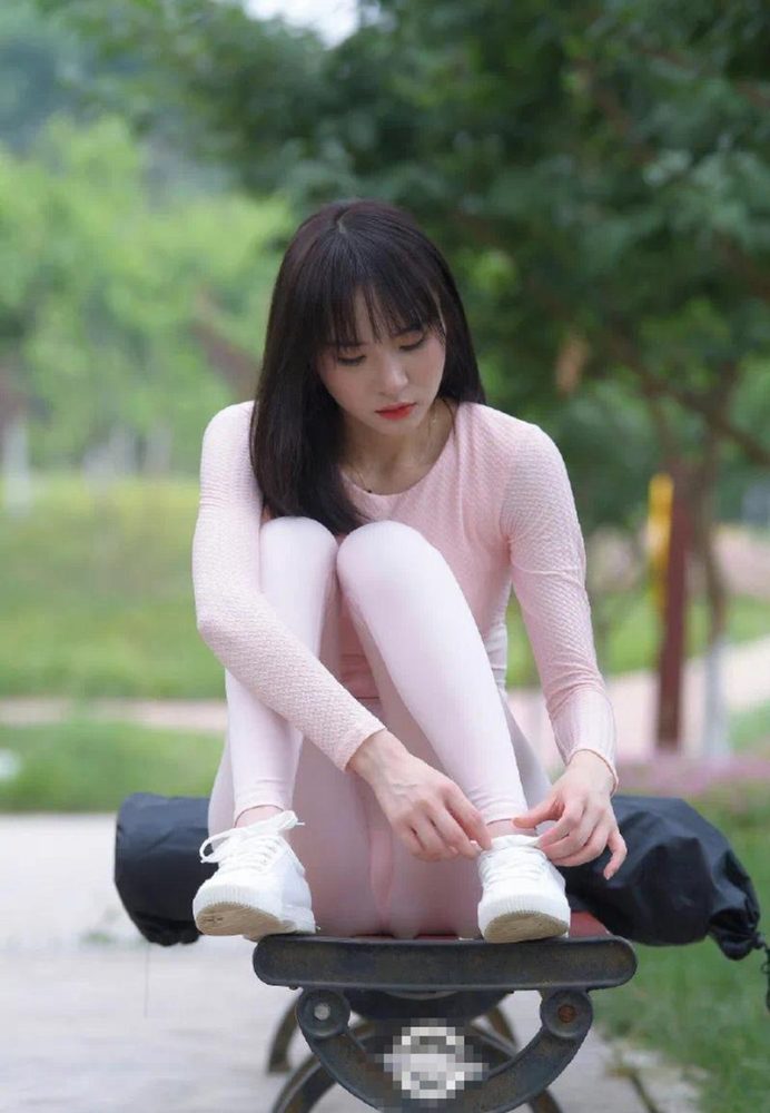 图片[4]-粉粉的瑜伽裤女孩太可爱了 J2090 854P1V-30.4GB-影集库