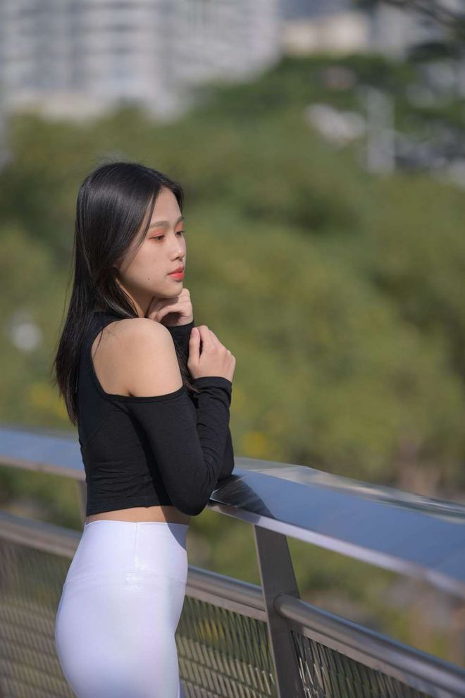 图片[4]-穿紧身白裤的端庄女孩 J1436 674P1V-22.2GB-影集库