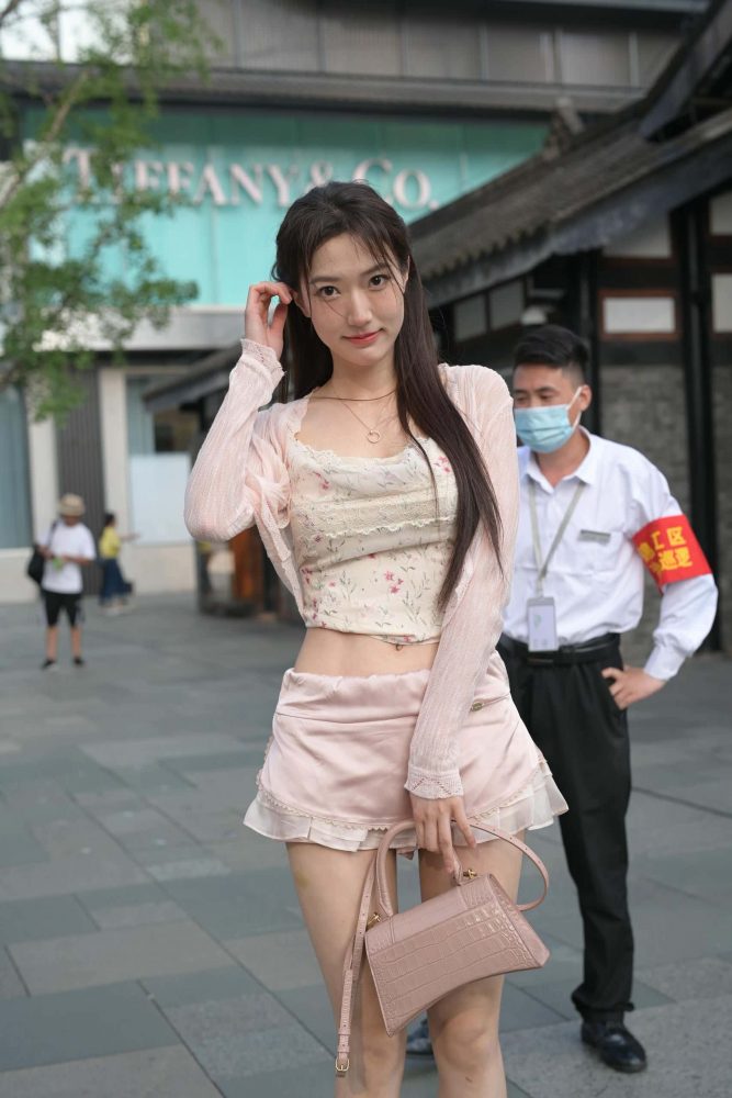 穿蕾丝蛋糕裙的粉色系少女【131P】J7577-影集库
