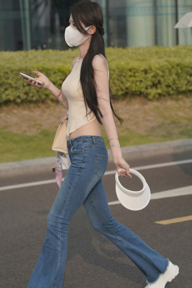 清纯喇叭牛仔裤女孩 【79P】J3591-影集库