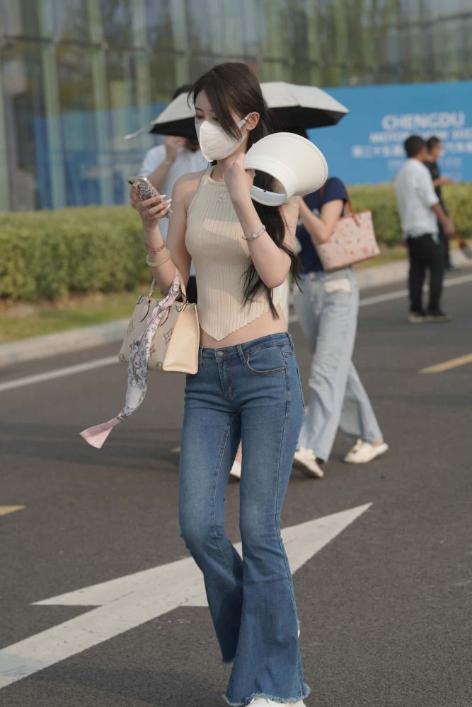 清纯喇叭牛仔裤女孩 【79P】J3591-影集库