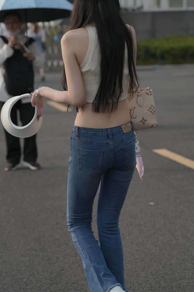 清纯喇叭牛仔裤女孩 【79P】J3591-影集库